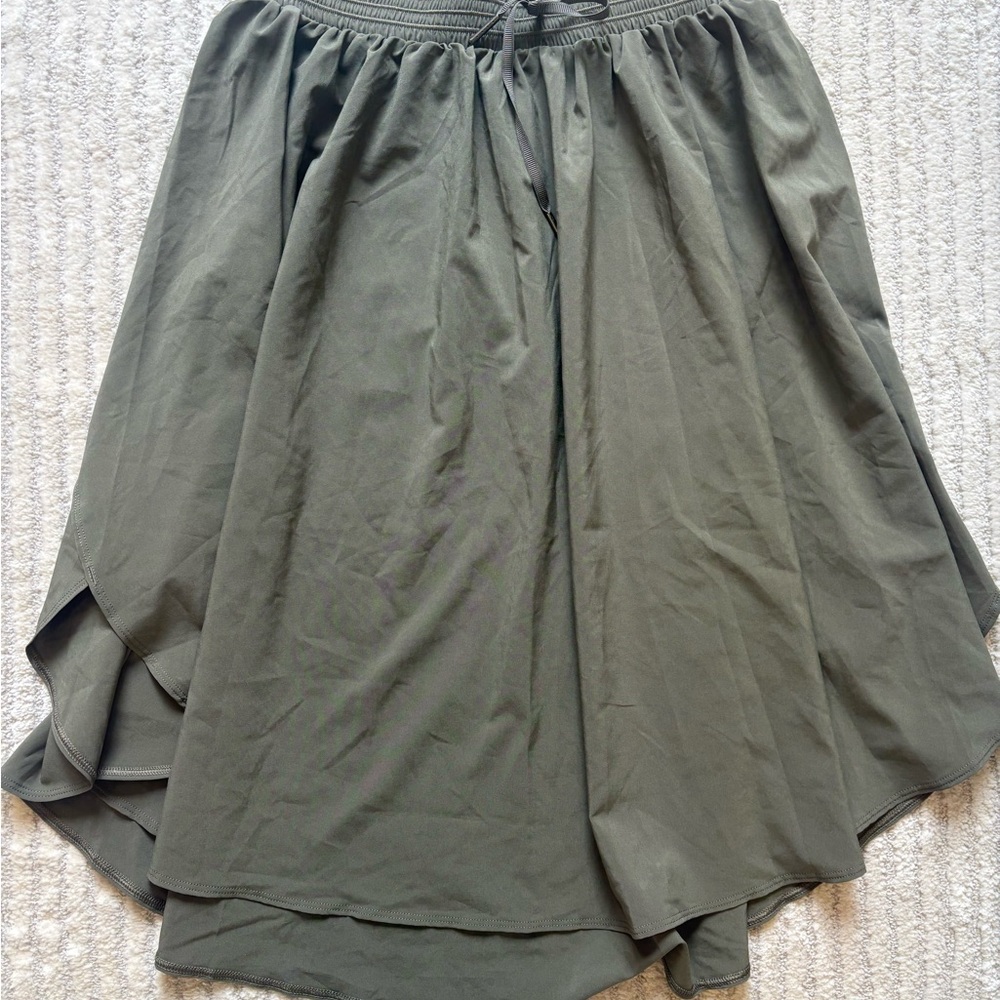 lululemon athletica Everyday Skirt in Olive, size 4 XS